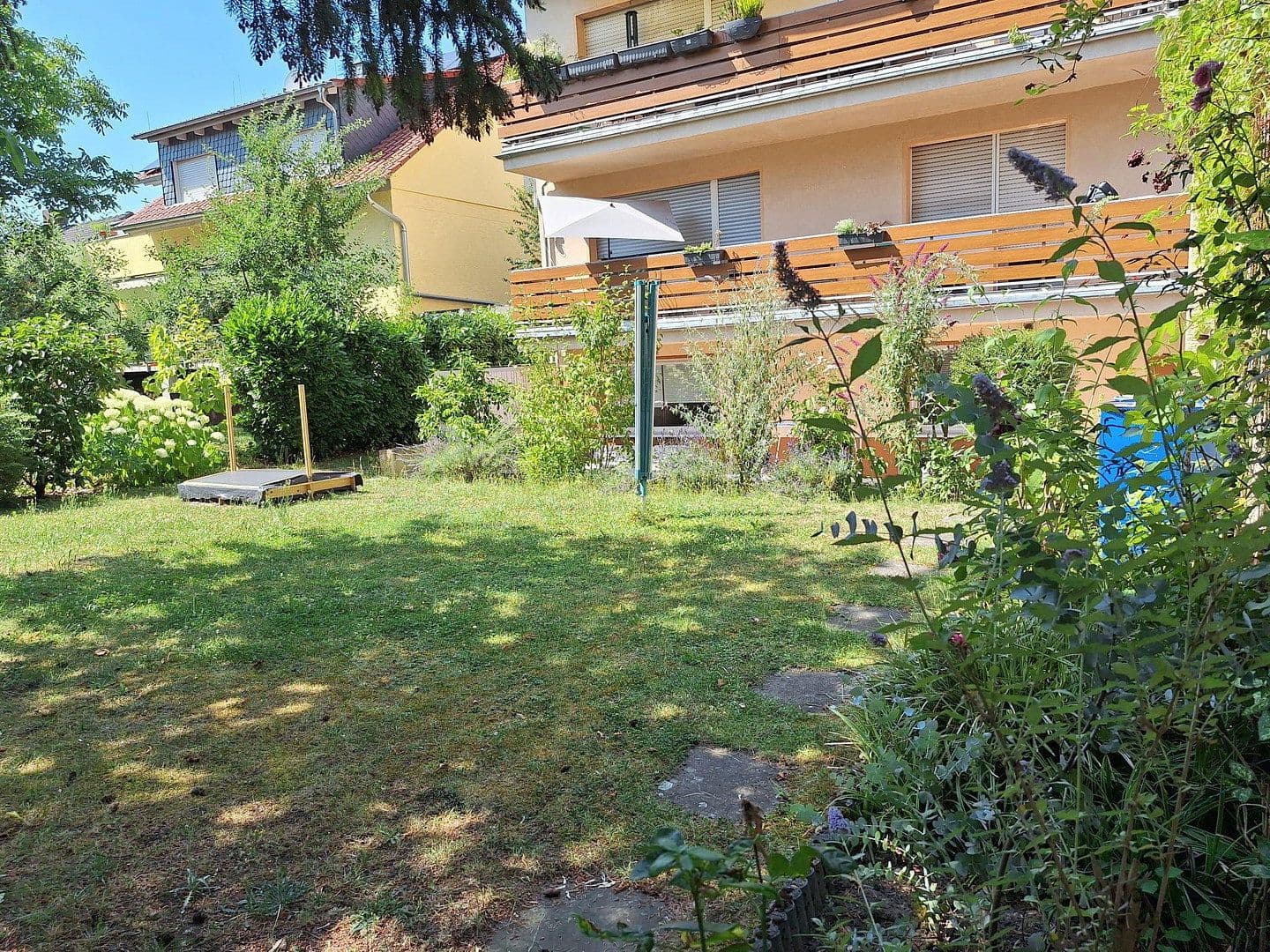 Prenájom bytu 2-izbový 83 m², Alsbach-Hähnlein, Hesensko Prenájom bytu 2-izbový 83 m², Alsbach-Hähnlein, Hesensko