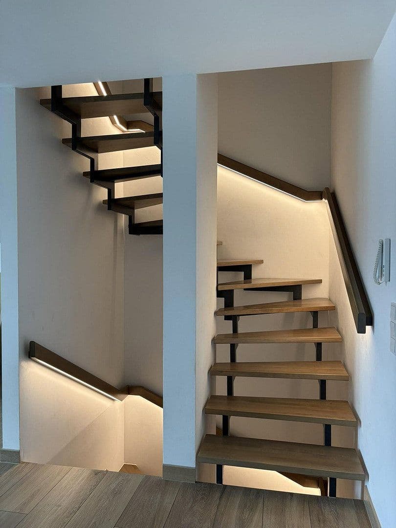 Predaj domu 197 m², pozemok 241 m², Brohl-Lützing, Porýnie-Falcko Predaj domu 197 m², pozemok 241 m², Brohl-Lützing, Porýnie-Falcko