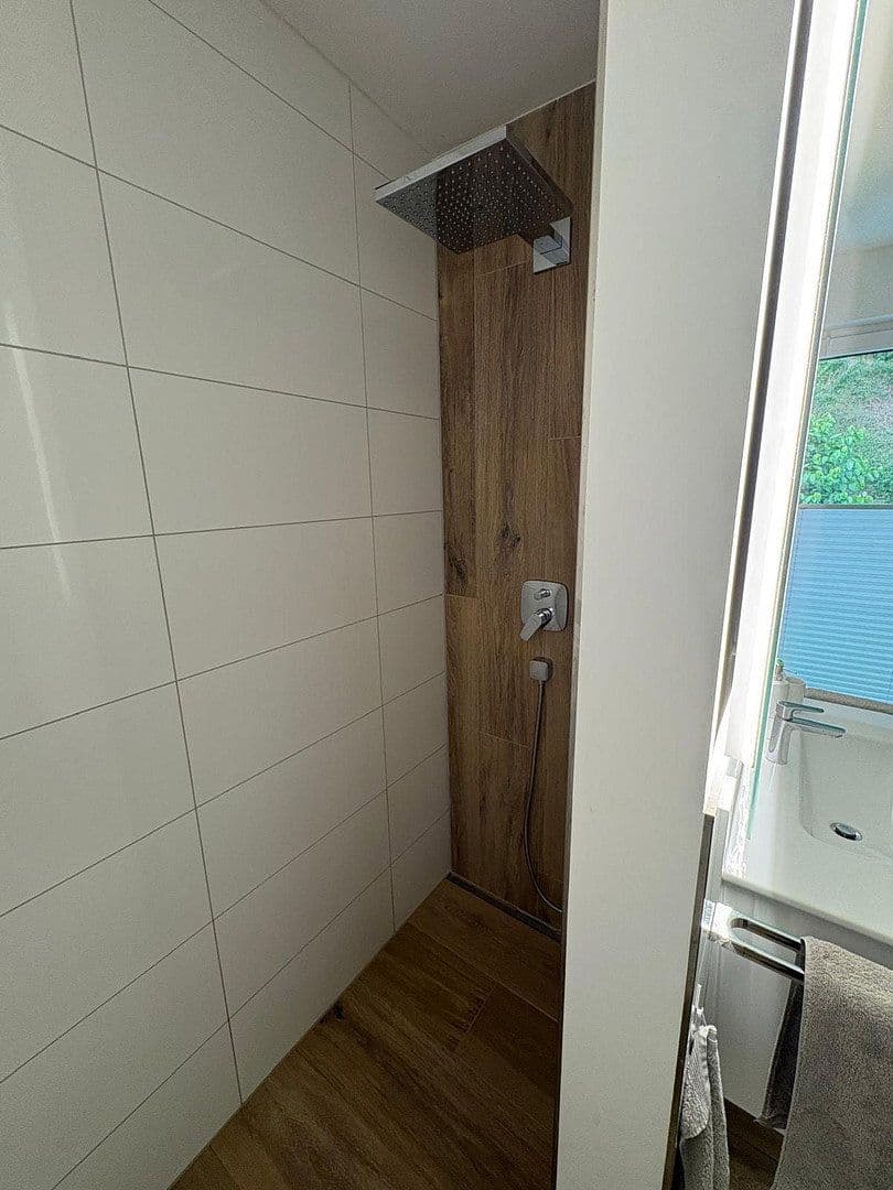 Predaj domu 197 m², pozemok 241 m², Brohl-Lützing, Porýnie-Falcko Predaj domu 197 m², pozemok 241 m², Brohl-Lützing, Porýnie-Falcko