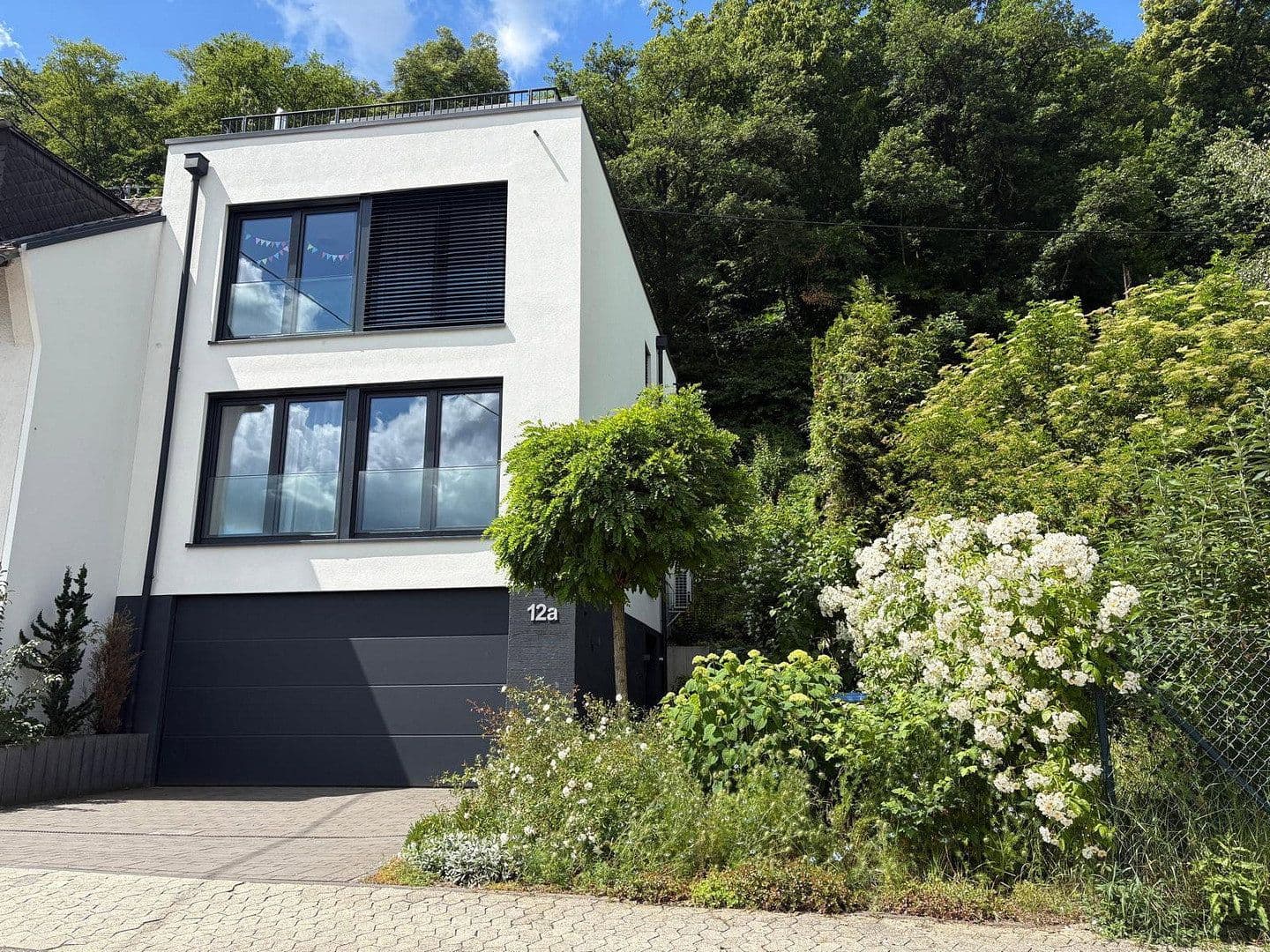 Predaj domu 197 m², pozemok 241 m², Brohl-Lützing, Porýnie-Falcko Predaj domu 197 m², pozemok 241 m², Brohl-Lützing, Porýnie-Falcko