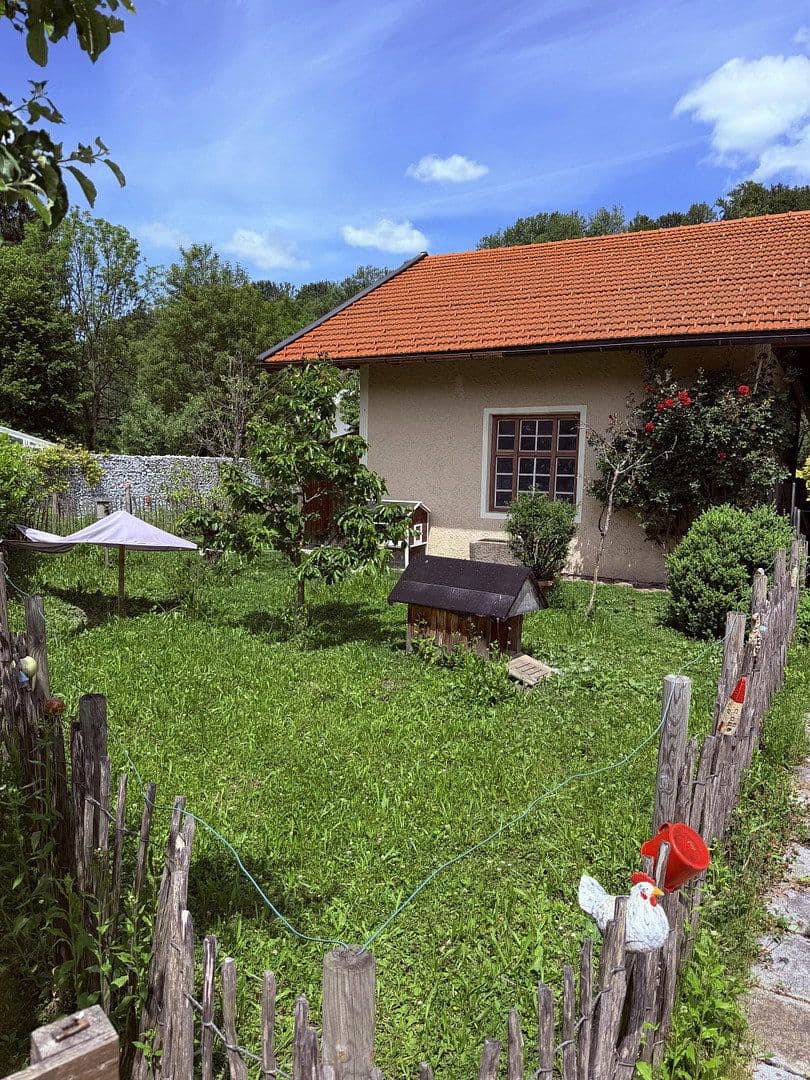 Predaj domu 238 m², pozemok 2.286 m², Siegsdorf, Bavorsko Predaj domu 238 m², pozemok 2.286 m², Siegsdorf, Bavorsko