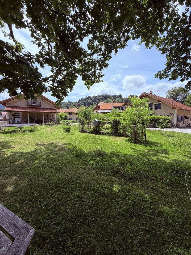 Predaj domu 238 m², pozemok 2.286 m², Siegsdorf, Bavorsko Predaj domu 238 m², pozemok 2.286 m², Siegsdorf, Bavorsko