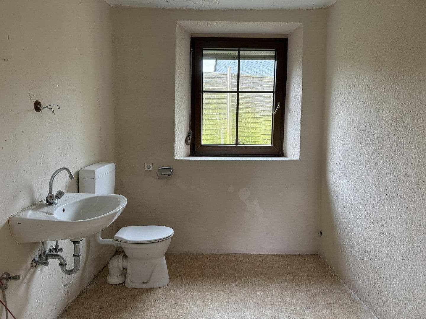Predaj domu 95 m², pozemok 1.024 m², Morbach, Porýnie-Falcko Predaj domu 95 m², pozemok 1.024 m², Morbach, Porýnie-Falcko