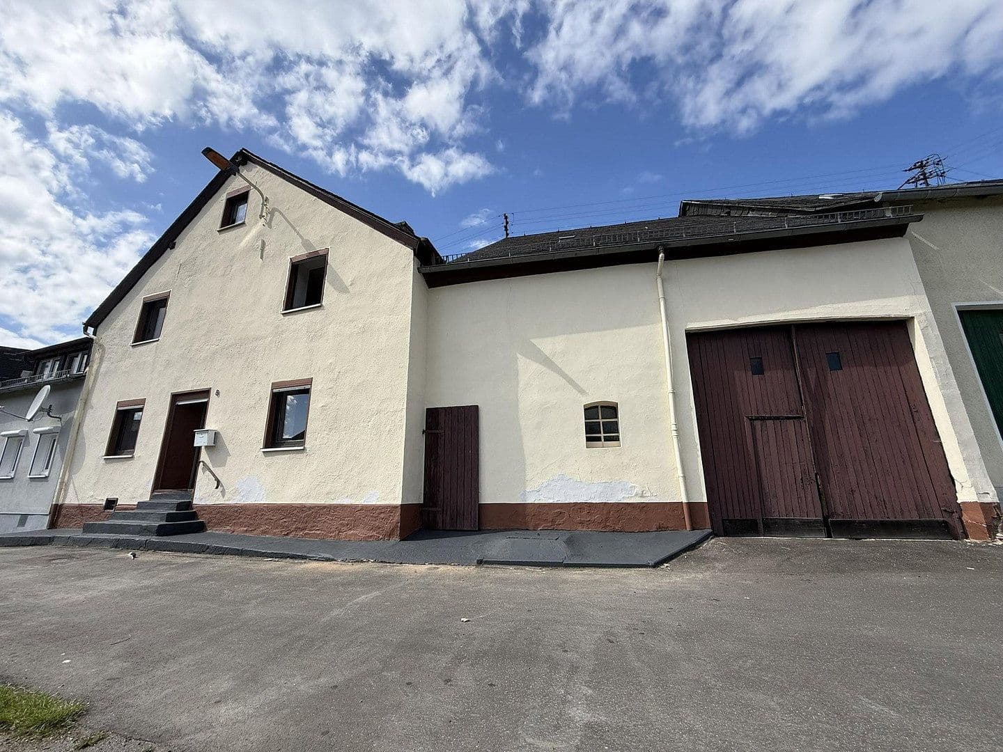 Predaj domu 95 m², pozemok 1.024 m², Morbach, Porýnie-Falcko Predaj domu 95 m², pozemok 1.024 m², Morbach, Porýnie-Falcko