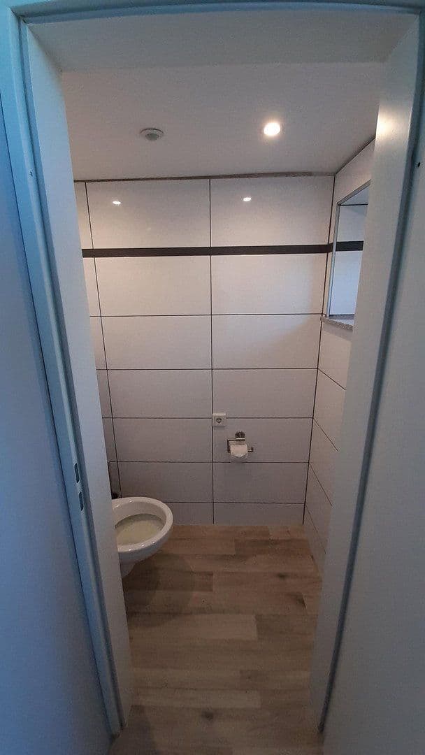 Predaj domu 354 m², pozemok 458 m², Krefeld, Severné Porýnie - Westfálsko Predaj domu 354 m², pozemok 458 m², Krefeld, Severné Porýnie - Westfálsko