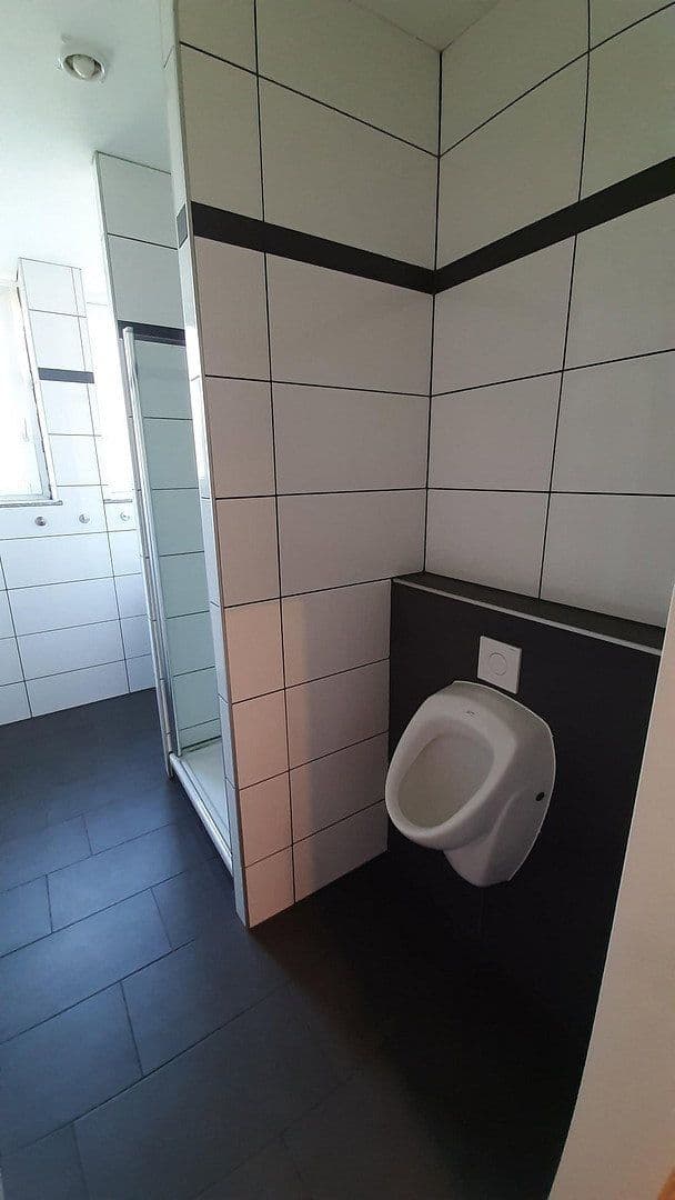 Predaj domu 354 m², pozemok 458 m², Krefeld, Severné Porýnie - Westfálsko Predaj domu 354 m², pozemok 458 m², Krefeld, Severné Porýnie - Westfálsko