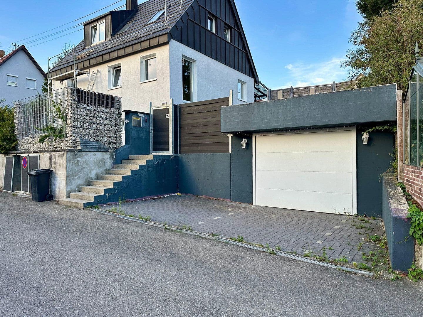 Prenájom domu 140 m², pozemok 555 m², Backnang, Bádensko-Wurttembersko Prenájom domu 140 m², pozemok 555 m², Backnang, Bádensko-Wurttembersko