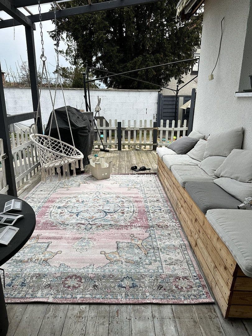Prenájom domu 140 m², pozemok 555 m², Backnang, Bádensko-Wurttembersko Prenájom domu 140 m², pozemok 555 m², Backnang, Bádensko-Wurttembersko
