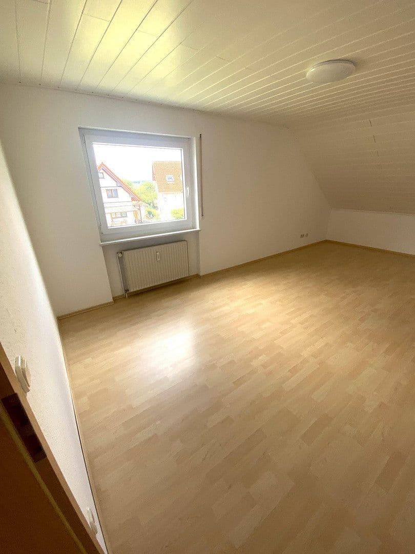 Prenájom domu 170 m², pozemok 265 m², Neidenstein, Bádensko-Wurttembersko Prenájom domu 170 m², pozemok 265 m², Neidenstein, Bádensko-Wurttembersko