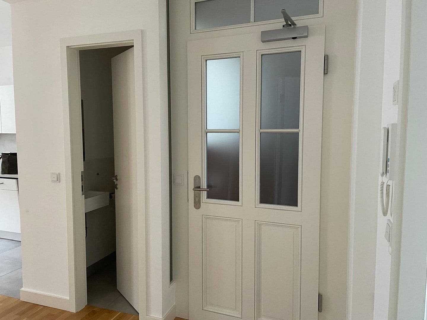 Prenájom bytu 2-izbový 52 m², Frankfurt, Hesensko Prenájom bytu 2-izbový 52 m², Frankfurt, Hesensko
