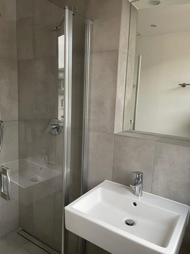 Prenájom bytu 2-izbový 52 m², Frankfurt, Hesensko Prenájom bytu 2-izbový 52 m², Frankfurt, Hesensko