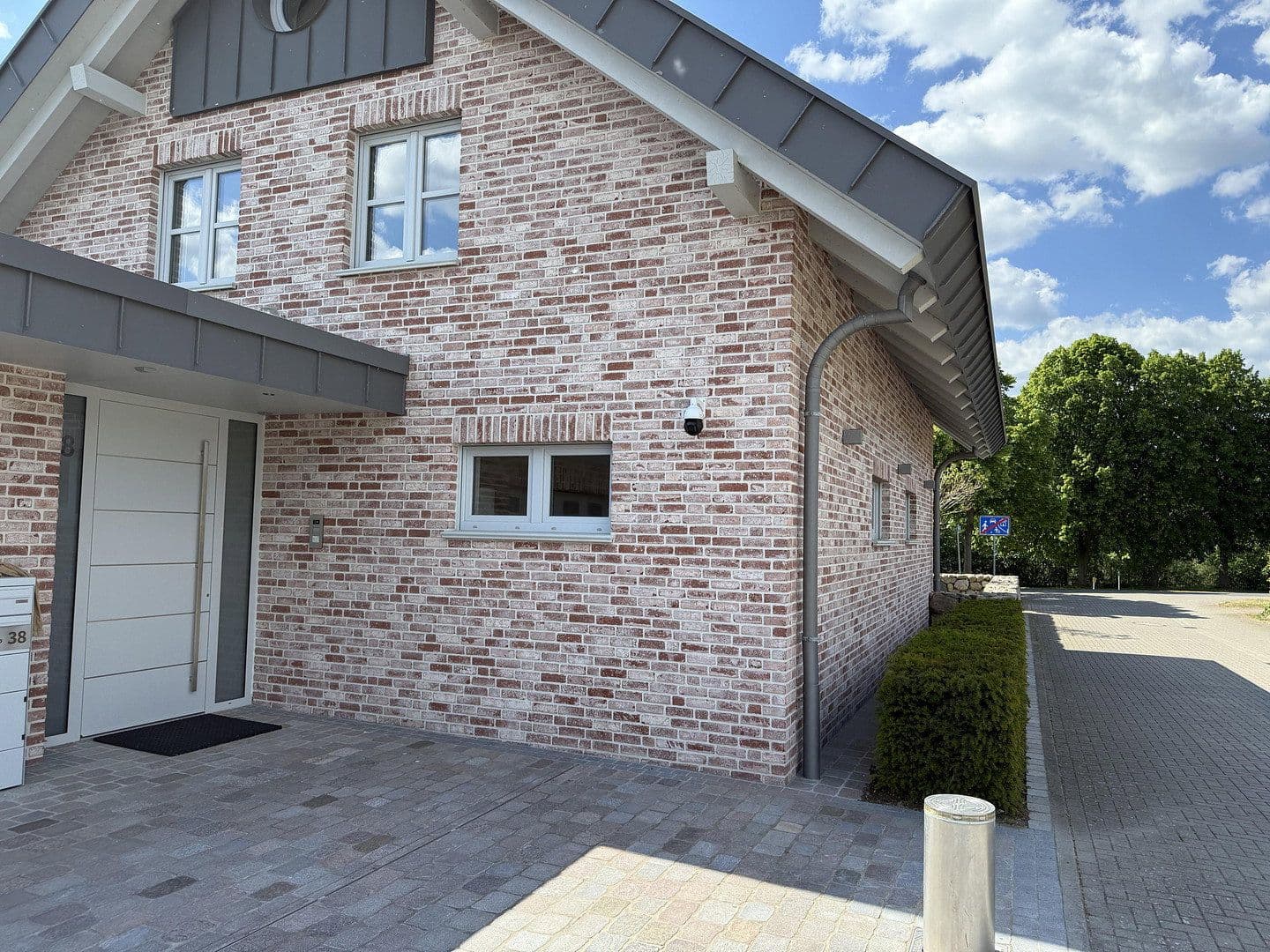 Predaj domu 160 m², pozemok 520 m², Sternberg, Meklenbursko-Predpomoransko Predaj domu 160 m², pozemok 520 m², Sternberg, Meklenbursko-Predpomoransko
