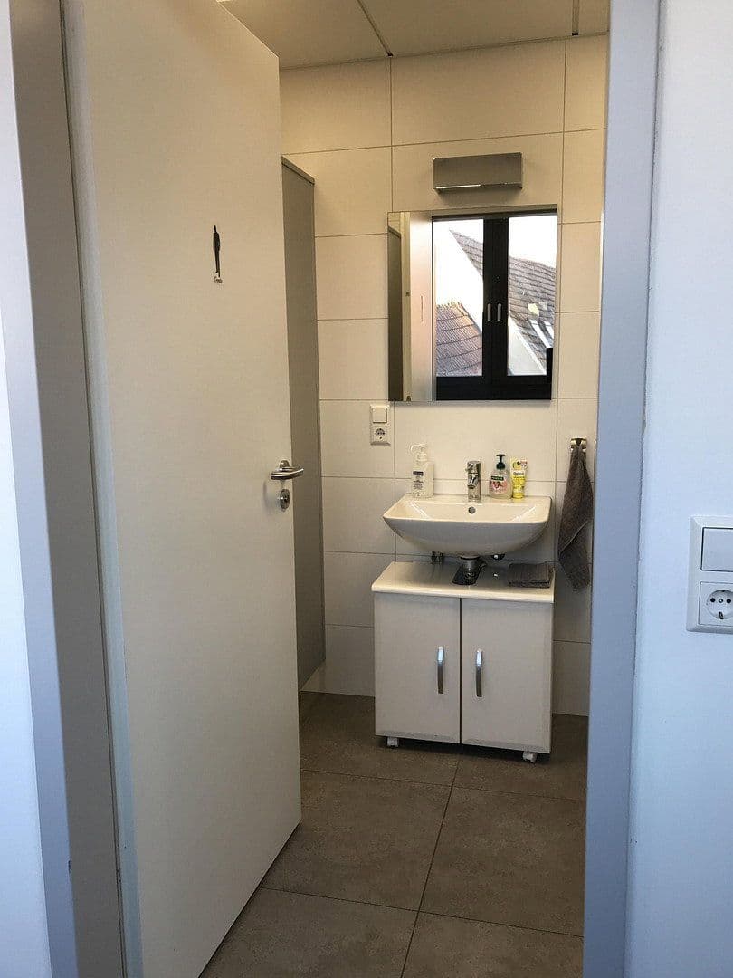 Prenájom kancelárie 472 m², Sindelfingen, Bádensko-Wurttembersko Prenájom kancelárie 472 m², Sindelfingen, Bádensko-Wurttembersko