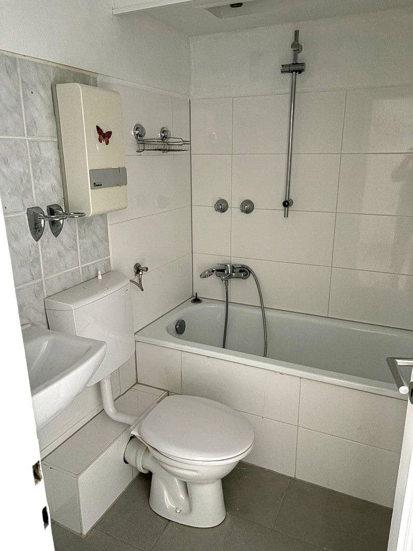 Prenájom bytu 3-izbový 56 m², Nordstrasse 42, Velbert, Severné Porýnie - Westfálsko Prenájom bytu 3-izbový 56 m², Nordstrasse 42, Velbert, Severné Porýnie - Westfálsko