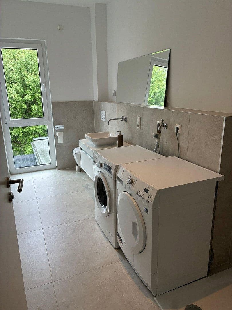 Predaj domu 188 m², pozemok 500 m², Neusäß, Bavorsko Predaj domu 188 m², pozemok 500 m², Neusäß, Bavorsko