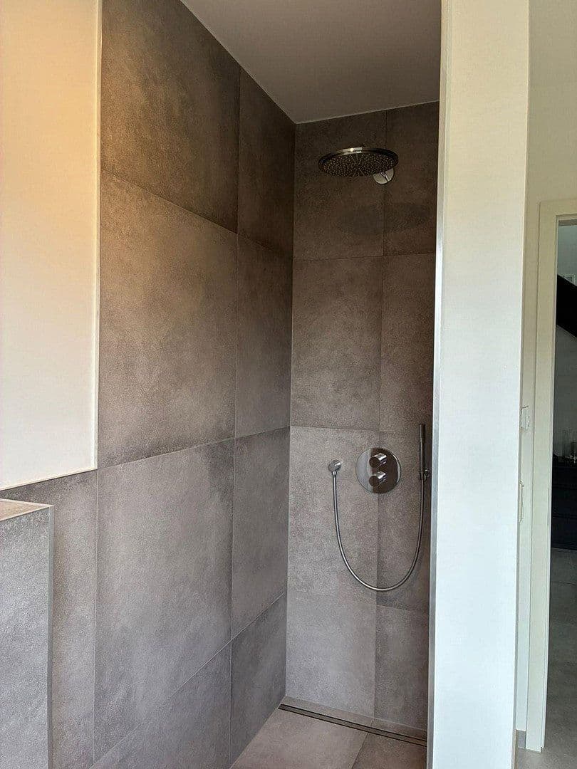 Predaj domu 188 m², pozemok 500 m², Neusäß, Bavorsko Predaj domu 188 m², pozemok 500 m², Neusäß, Bavorsko