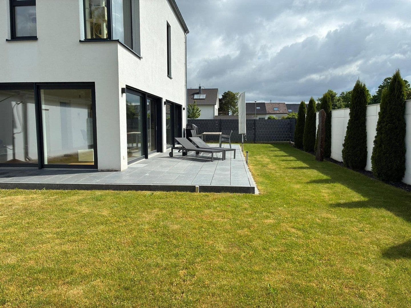 Predaj domu 188 m², pozemok 500 m², Neusäß, Bavorsko Predaj domu 188 m², pozemok 500 m², Neusäß, Bavorsko
