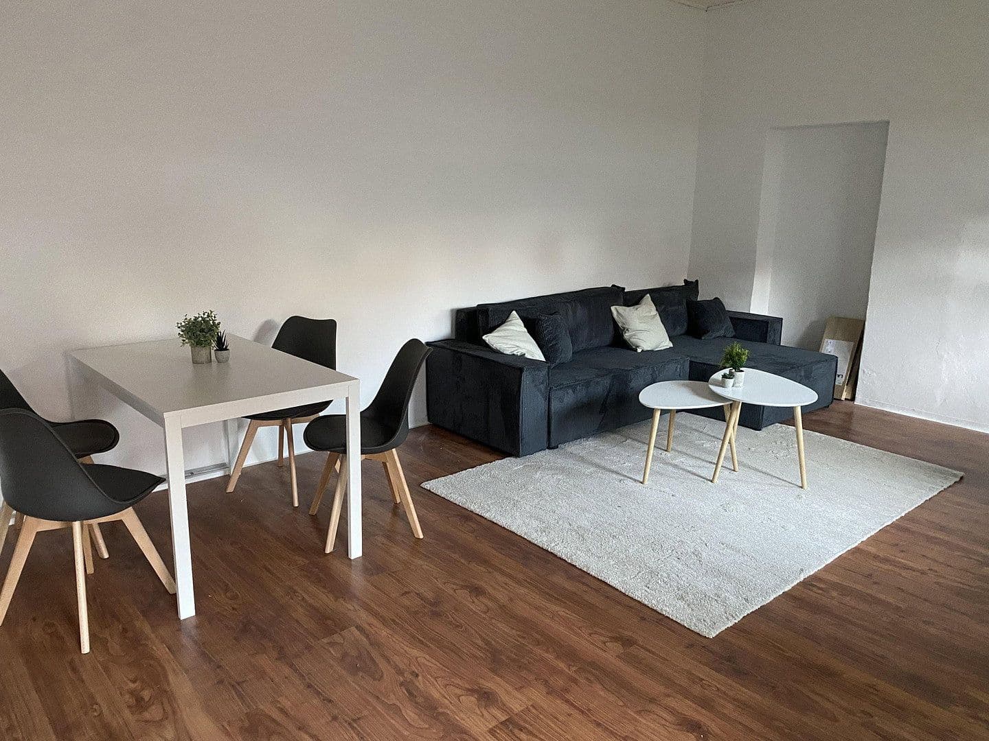 Prenájom bytu 2-izbový 116 m², Osnabrück, Dolné Sasko Prenájom bytu 2-izbový 116 m², Osnabrück, Dolné Sasko