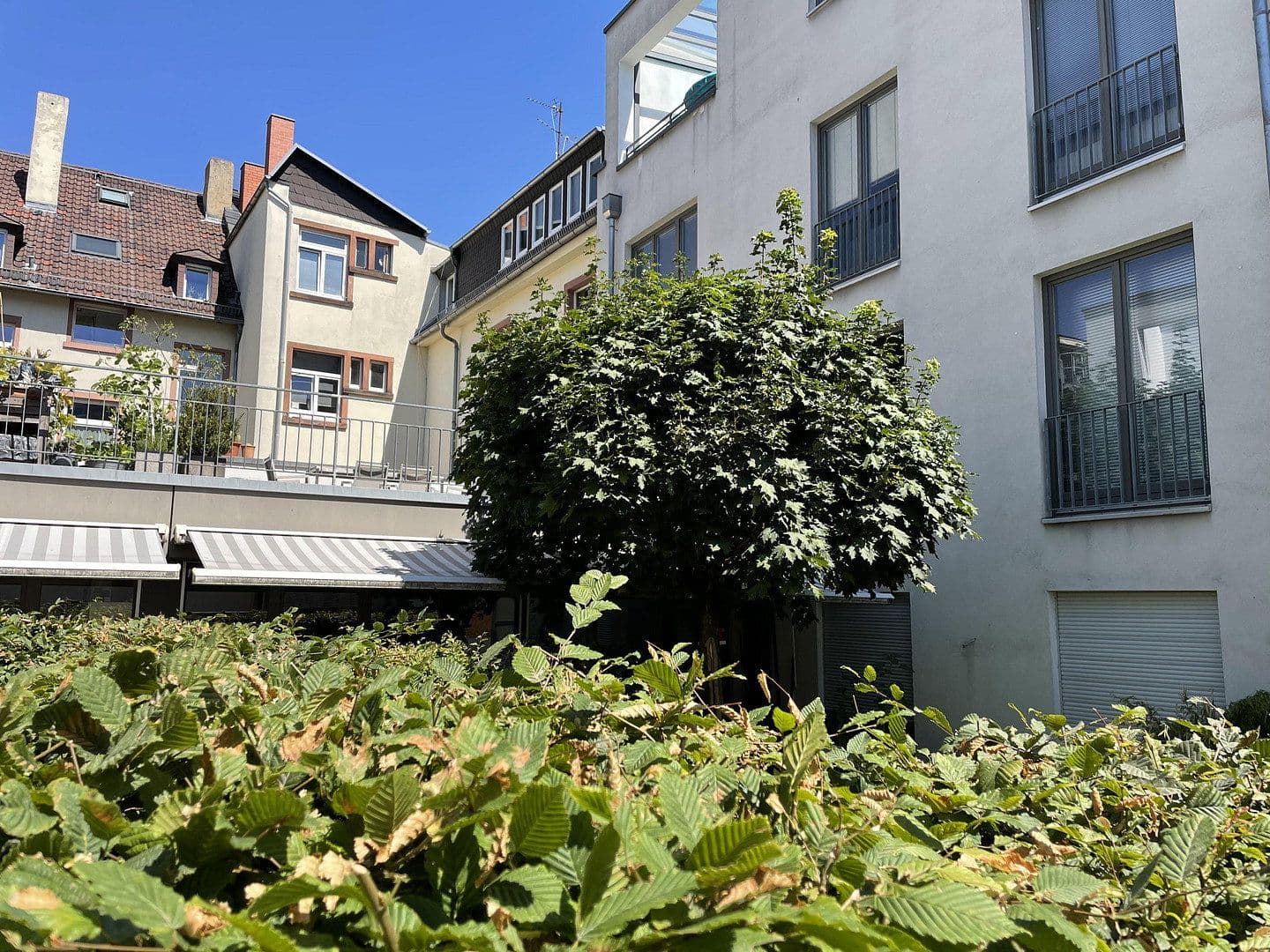 Predaj bytu 2-izbový 92 m², Frankfurt, Hesensko Predaj bytu 2-izbový 92 m², Frankfurt, Hesensko