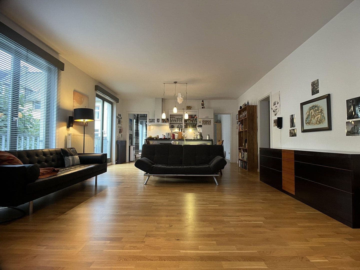 Predaj bytu 2-izbový 92 m², Frankfurt, Hesensko Predaj bytu 2-izbový 92 m², Frankfurt, Hesensko