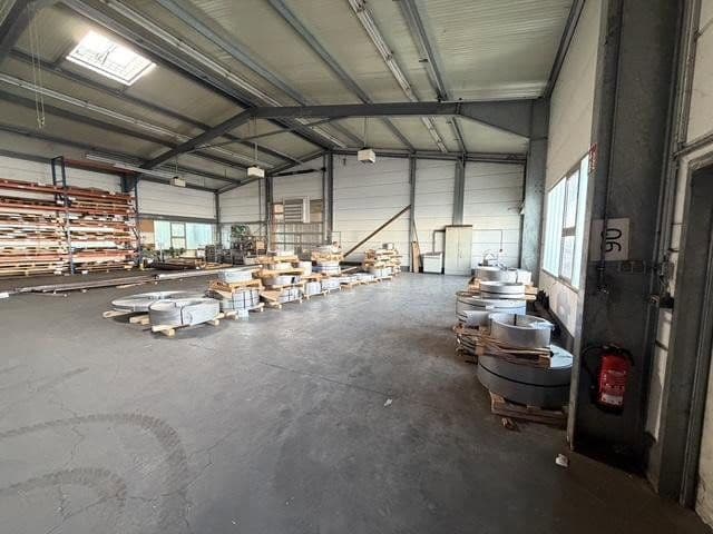 Prenájom nebytového priestoru 720 m², Industriegebiet 14, Gersheim, Sársko Prenájom nebytového priestoru 720 m², Industriegebiet 14, Gersheim, Sársko
