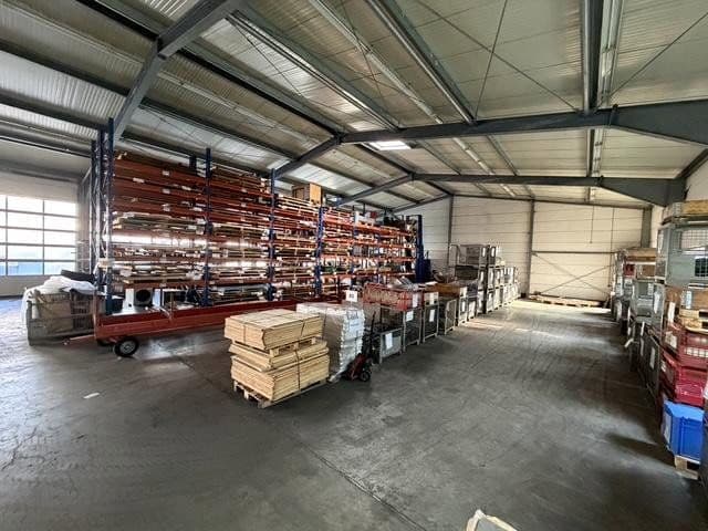 Prenájom nebytového priestoru 720 m², Industriegebiet 14, Gersheim, Sársko Prenájom nebytového priestoru 720 m², Industriegebiet 14, Gersheim, Sársko