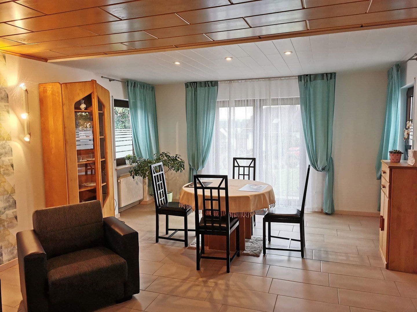 Predaj domu 311 m², pozemok 1.432 m², Mastershausen, Porýnie-Falcko Predaj domu 311 m², pozemok 1.432 m², Mastershausen, Porýnie-Falcko
