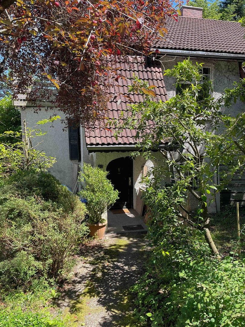 Predaj domu 190 m², pozemok 1.070 m², Riedenerweg, Starnberg, Bavorsko Predaj domu 190 m², pozemok 1.070 m², Riedenerweg, Starnberg, Bavorsko