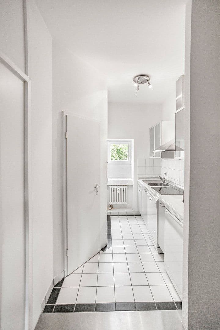 Prenájom kancelárie 44 m², Robert-Heuser-Str. 15, Köln, Severné Porýnie - Westfálsko Prenájom kancelárie 44 m², Robert-Heuser-Str. 15, Köln, Severné Porýnie - Westfálsko