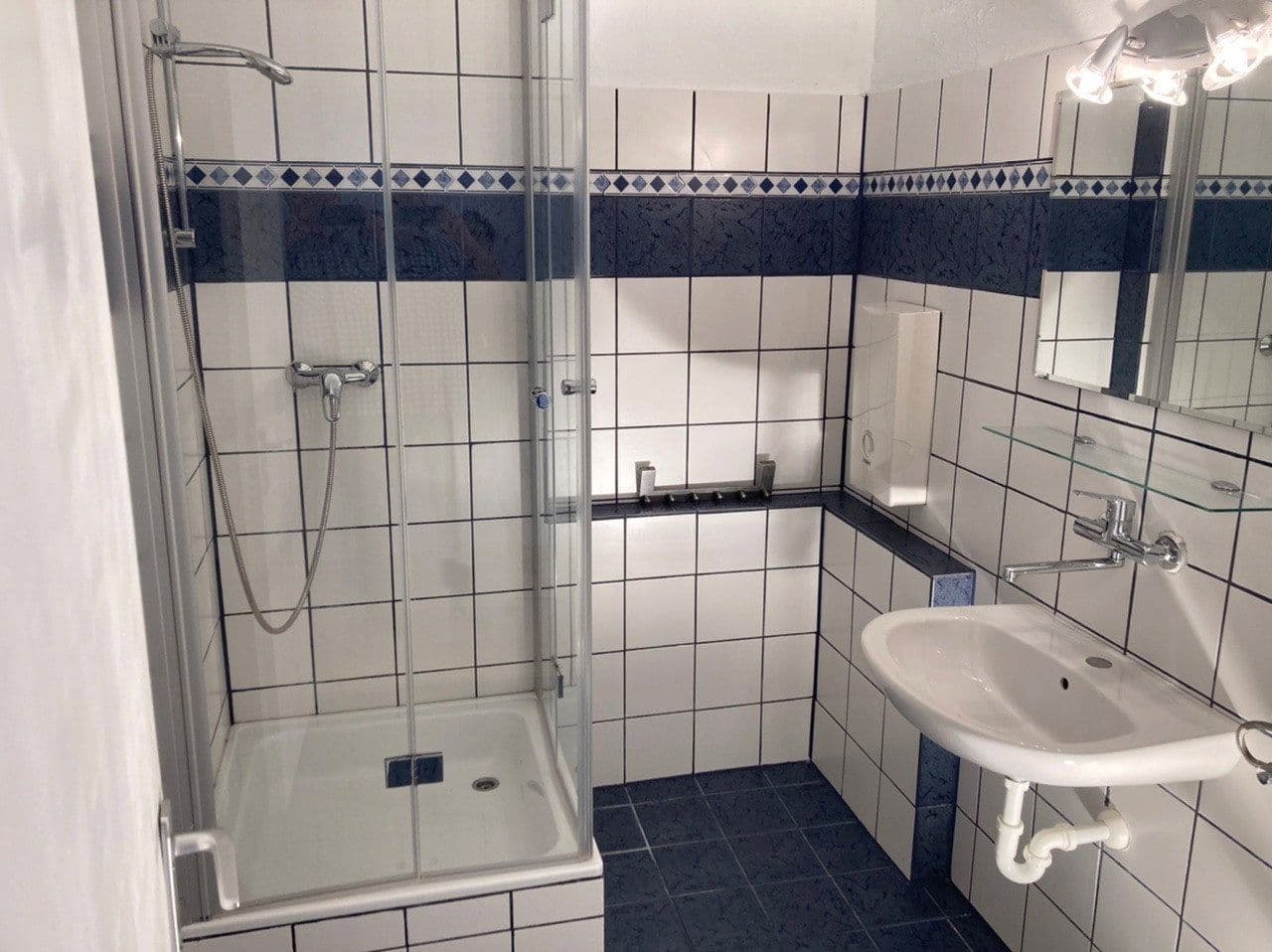 Prenájom bytu 1-izbový 29 m², Am Alten Weg 33, Mainz-Marienborn, Porýnie-Falcko Prenájom bytu 1-izbový 29 m², Am Alten Weg 33, Mainz-Marienborn, Porýnie-Falcko