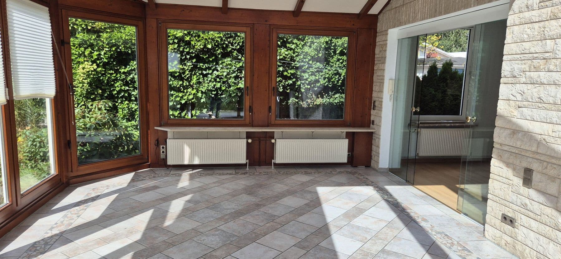 Prenájom bytu 3-izbový 120 m², Schleswig, Šlezvicko-Holštajnsko Prenájom bytu 3-izbový 120 m², Schleswig, Šlezvicko-Holštajnsko