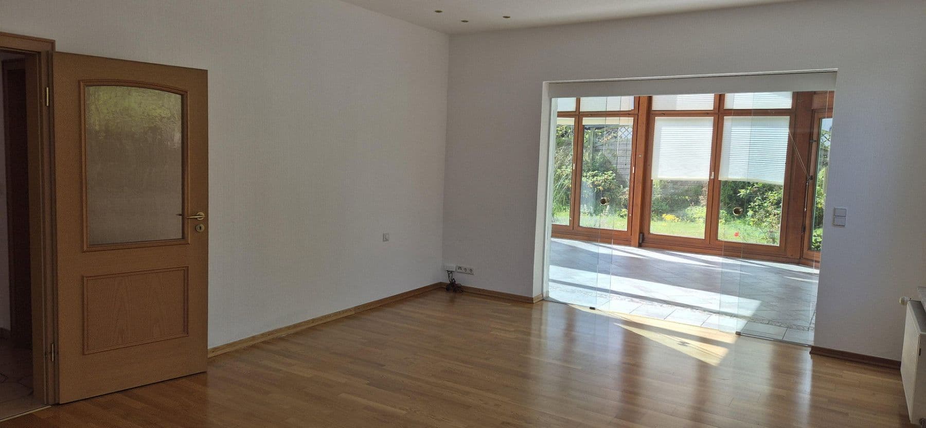Prenájom bytu 3-izbový 120 m², Schleswig, Šlezvicko-Holštajnsko Prenájom bytu 3-izbový 120 m², Schleswig, Šlezvicko-Holštajnsko