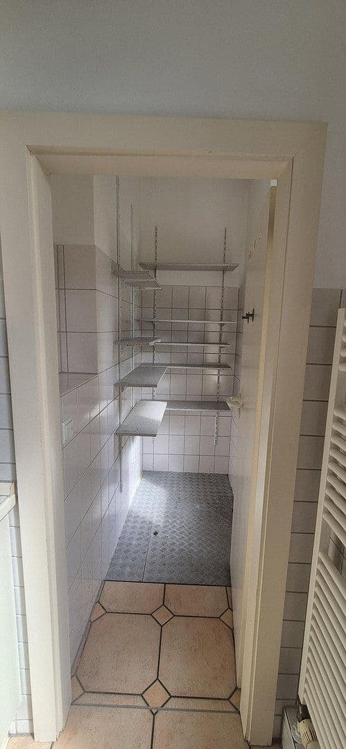 Prenájom bytu 3-izbový 120 m², Schleswig, Šlezvicko-Holštajnsko Prenájom bytu 3-izbový 120 m², Schleswig, Šlezvicko-Holštajnsko