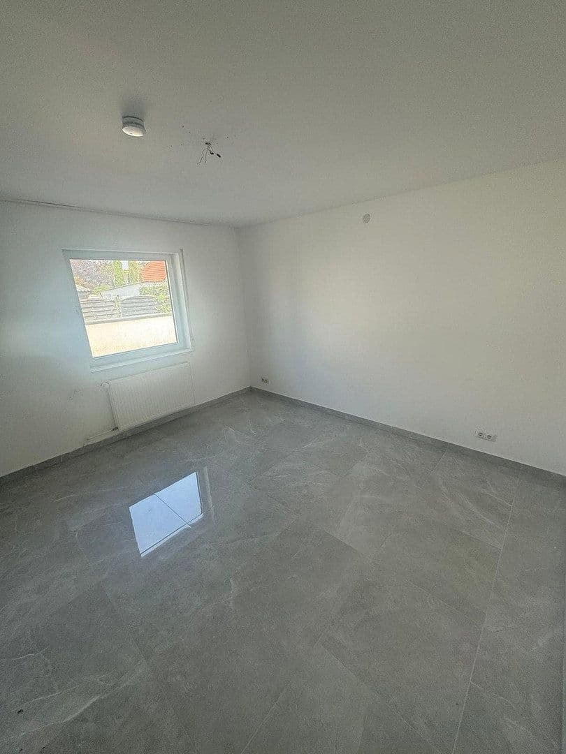 Predaj domu 252 m², pozemok 767 m², Mutterstadt, Porýnie-Falcko Predaj domu 252 m², pozemok 767 m², Mutterstadt, Porýnie-Falcko