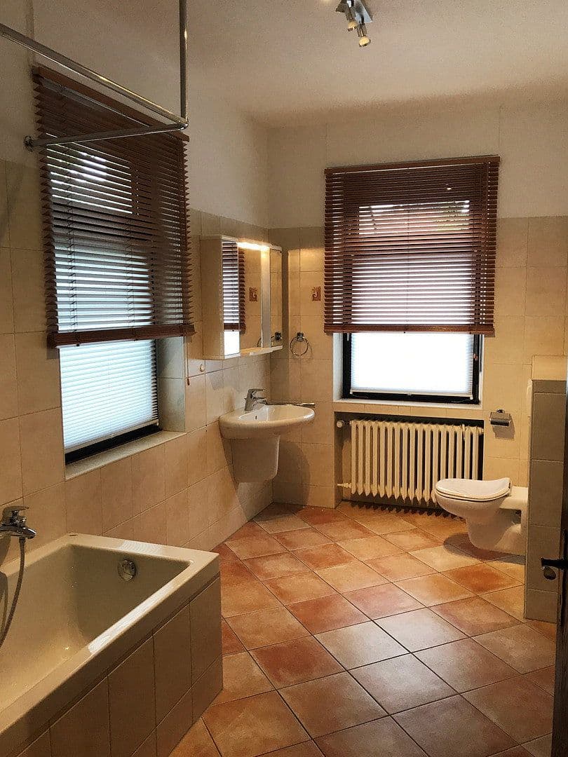Predaj domu 280 m², pozemok 1.223 m², Dortmund, Severné Porýnie - Westfálsko Predaj domu 280 m², pozemok 1.223 m², Dortmund, Severné Porýnie - Westfálsko