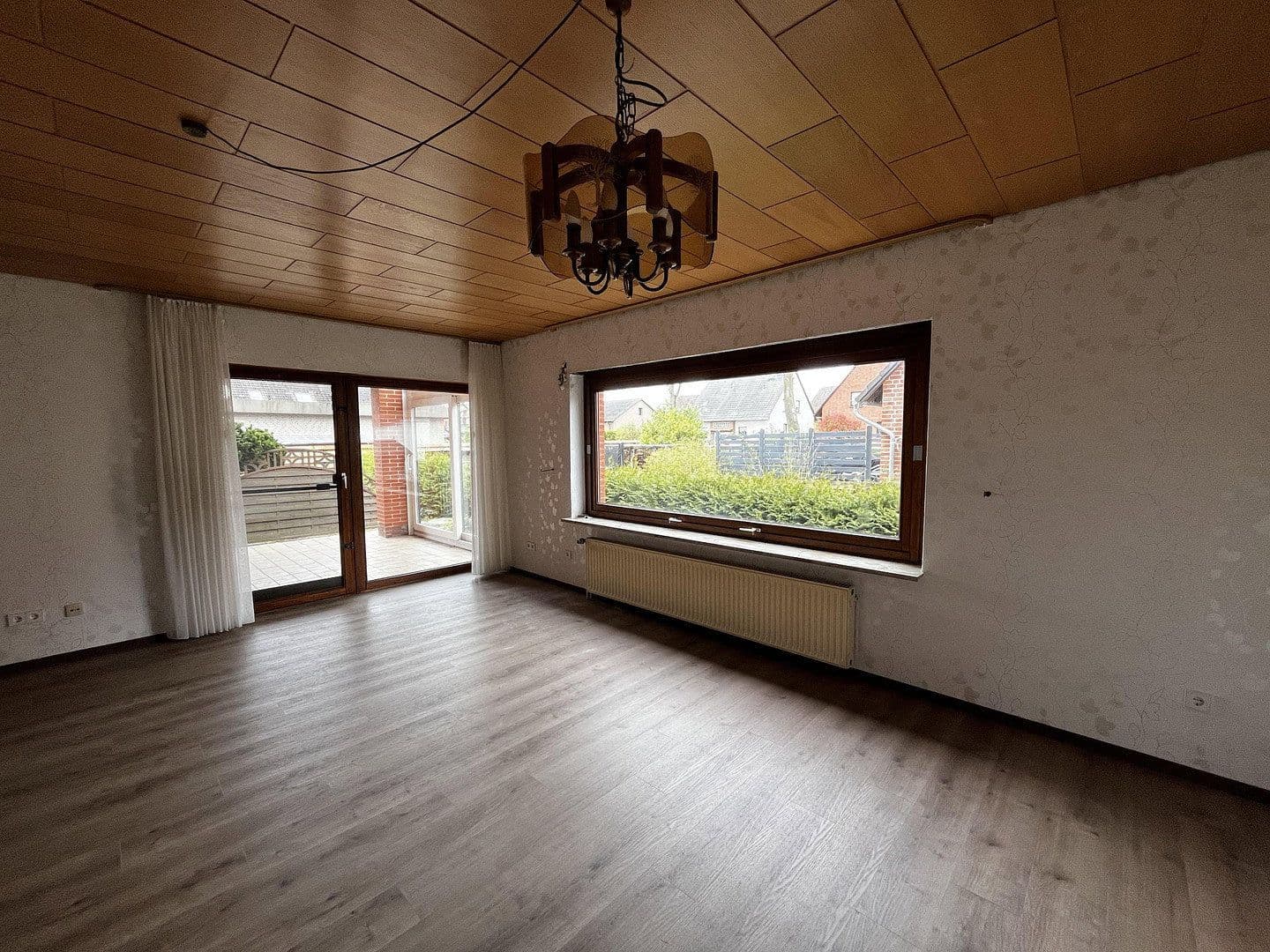 Prenájom bytu 3-izbový 90 m², Calberlah, Dolné Sasko Prenájom bytu 3-izbový 90 m², Calberlah, Dolné Sasko