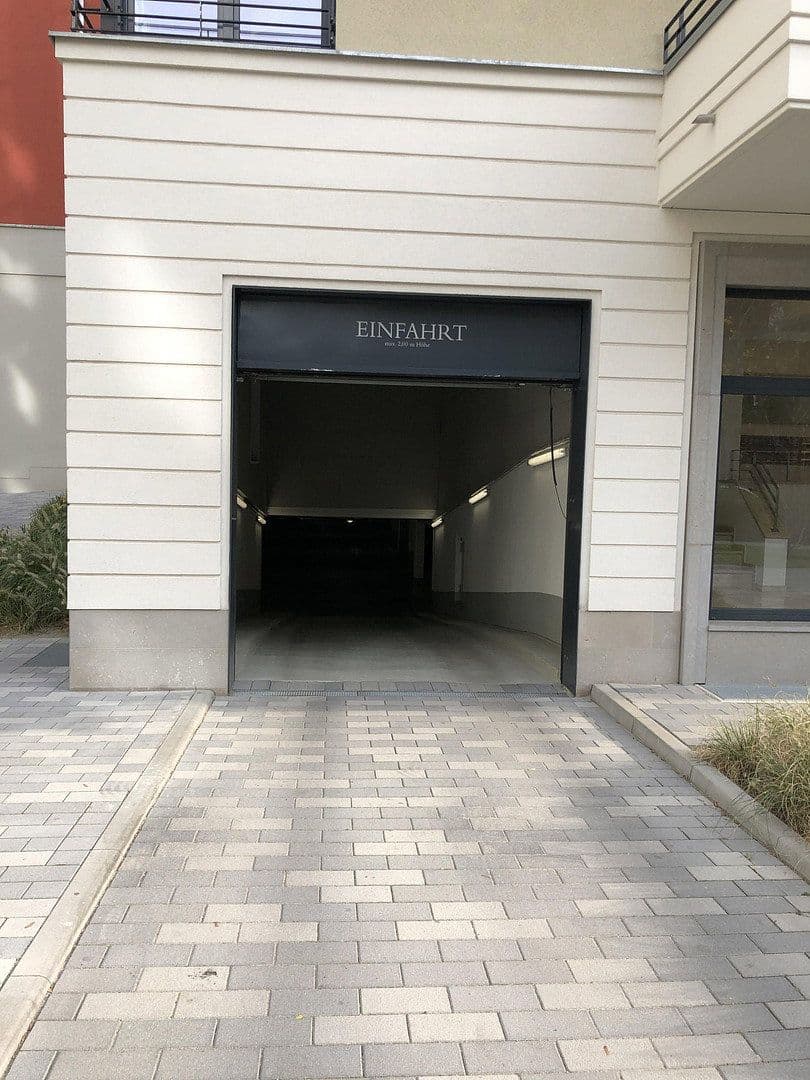 Prenájom garáže, Lehrter Strasse 25 D, Berlin, Berlín Prenájom garáže, Lehrter Strasse 25 D, Berlin, Berlín