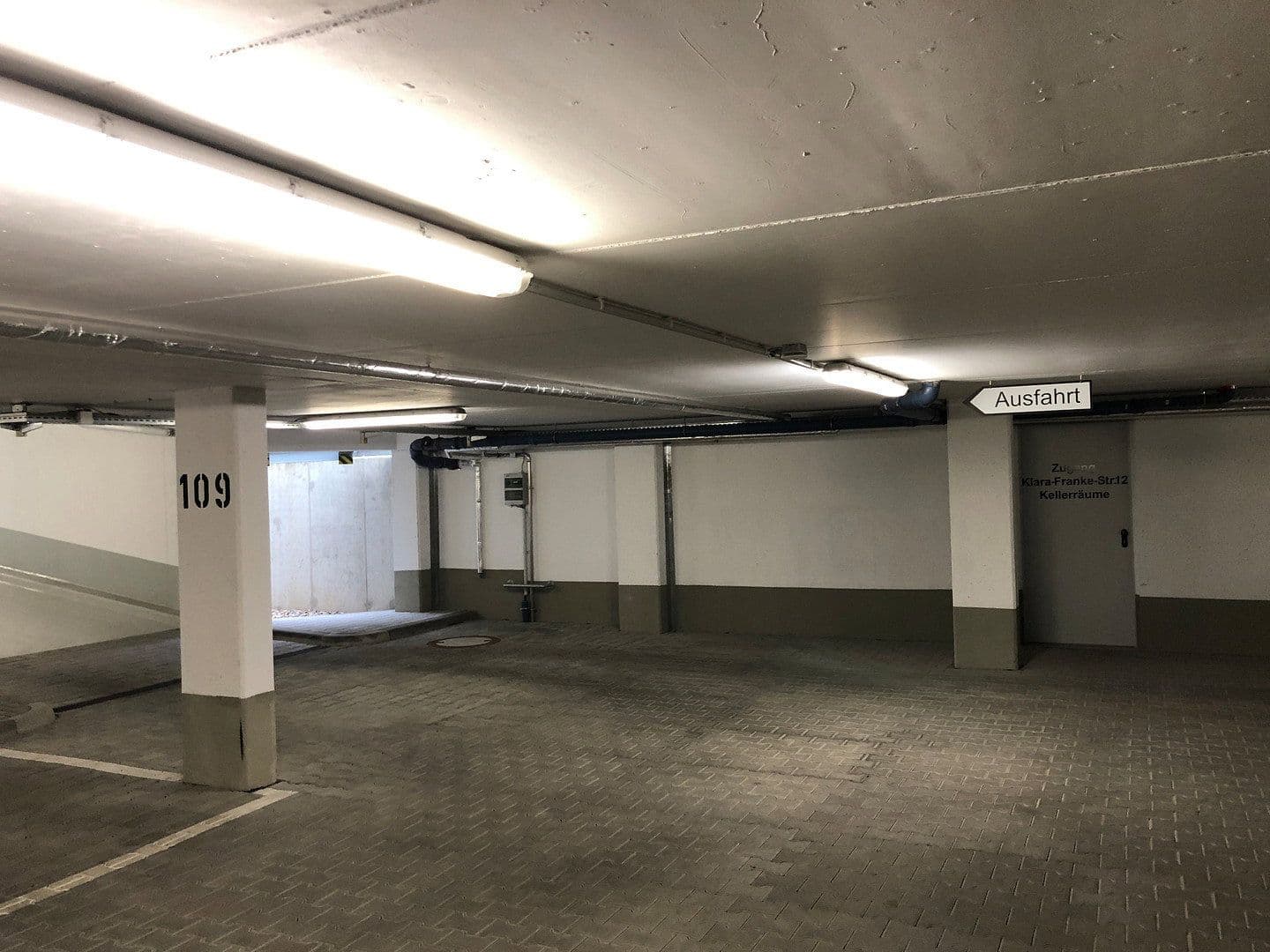 Prenájom garáže, Lehrter Strasse 25 D, Berlin, Berlín Prenájom garáže, Lehrter Strasse 25 D, Berlin, Berlín