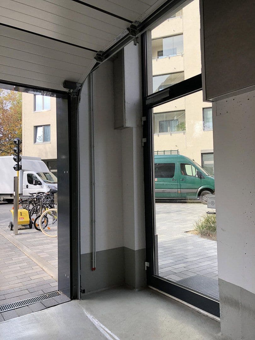 Prenájom garáže, Lehrter Strasse 25 D, Berlin, Berlín Prenájom garáže, Lehrter Strasse 25 D, Berlin, Berlín