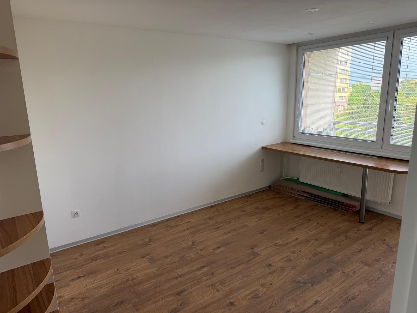 Prenájom bytu 1-izbový 36 m², Bělehradská, Pardubice, Pardubický kraj Prenájom bytu 1-izbový 36 m², Bělehradská, Pardubice, Pardubický kraj