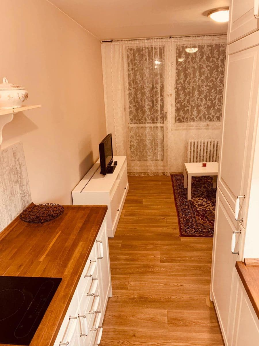 Predaj bytu 1-izbový 38 m², Ostravská, Kladno, Středočeský kraj Predaj bytu 1-izbový 38 m², Ostravská, Kladno, Středočeský kraj