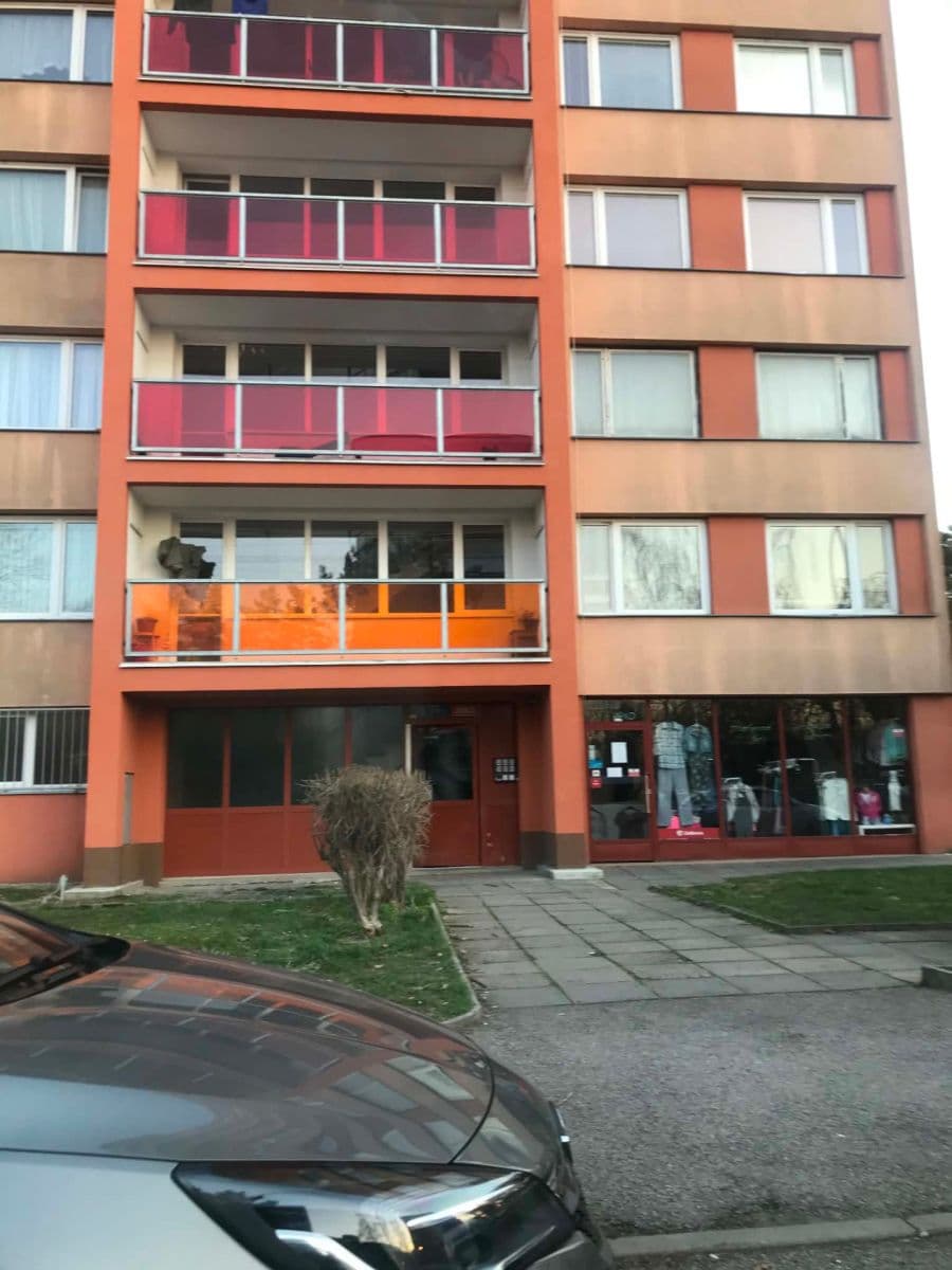 Predaj bytu 1-izbový 38 m², Ostravská, Kladno, Středočeský kraj Predaj bytu 1-izbový 38 m², Ostravská, Kladno, Středočeský kraj