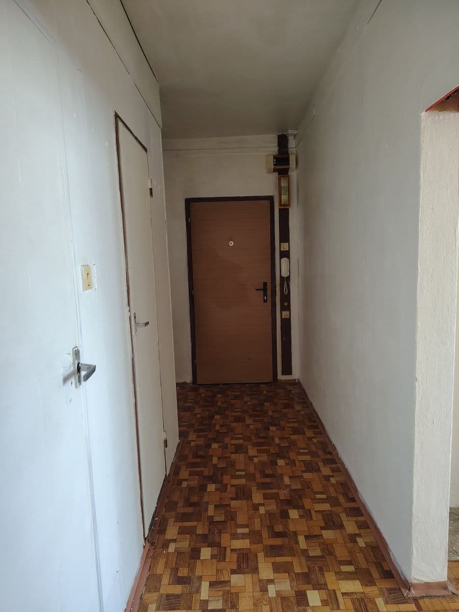 Predaj bytu 3-izbový 68 m², Na Valtické, Břeclav, Jihomoravský kraj Predaj bytu 3-izbový 68 m², Na Valtické, Břeclav, Jihomoravský kraj