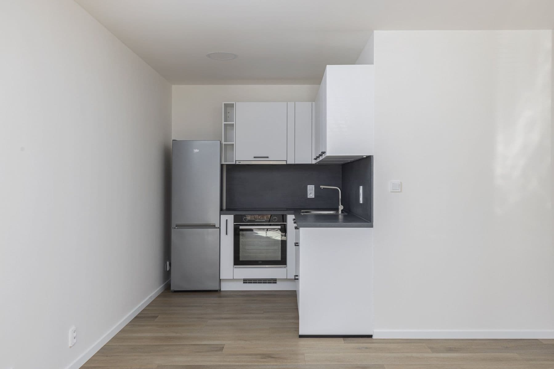 Prenájom bytu 2-izbový 43 m², Krupná, Praha, Praha Prenájom bytu 2-izbový 43 m², Krupná, Praha, Praha