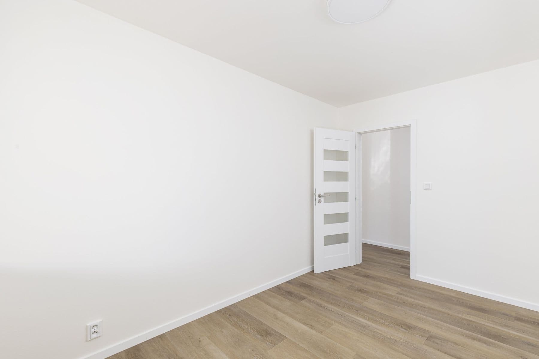 Prenájom bytu 2-izbový 43 m², Krupná, Praha, Praha Prenájom bytu 2-izbový 43 m², Krupná, Praha, Praha