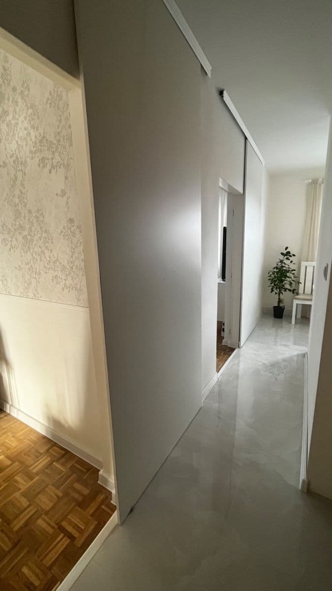 Predaj bytu 2-izbový 59 m², Jiráskova, Lužec nad Vltavou, Středočeský kraj Predaj bytu 2-izbový 59 m², Jiráskova, Lužec nad Vltavou, Středočeský kraj