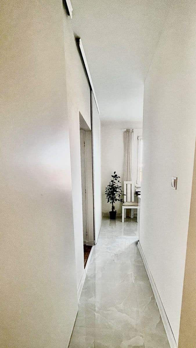 Predaj bytu 2-izbový 59 m², Jiráskova, Lužec nad Vltavou, Středočeský kraj Predaj bytu 2-izbový 59 m², Jiráskova, Lužec nad Vltavou, Středočeský kraj