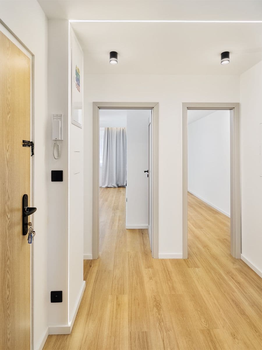 Predaj bytu 4-izbový 83 m², Přecechtělova, Praha, Praha Predaj bytu 4-izbový 83 m², Přecechtělova, Praha, Praha