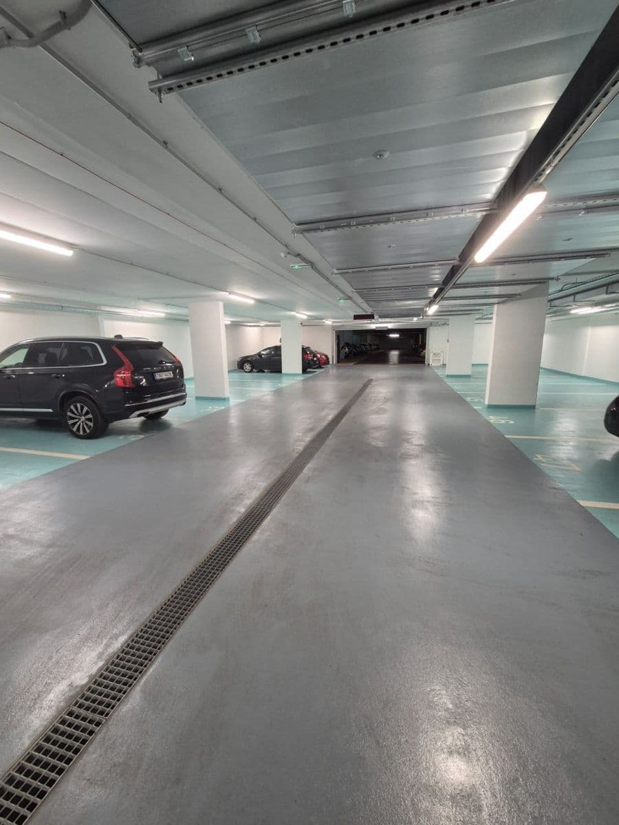 Prenájom bytu 1-izbový 46 m², K Červenému vrchu, Praha, Praha Prenájom bytu 1-izbový 46 m², K Červenému vrchu, Praha, Praha