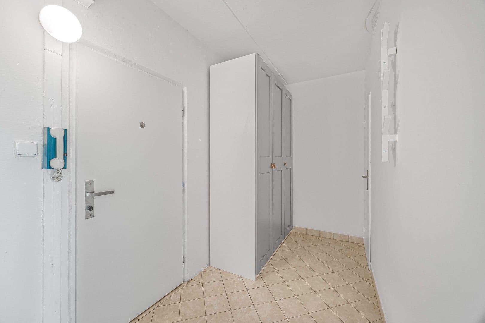 Prenájom bytu 1-izbový 44 m², Komenského náměstí, Říčany, Středočeský kraj Prenájom bytu 1-izbový 44 m², Komenského náměstí, Říčany, Středočeský kraj